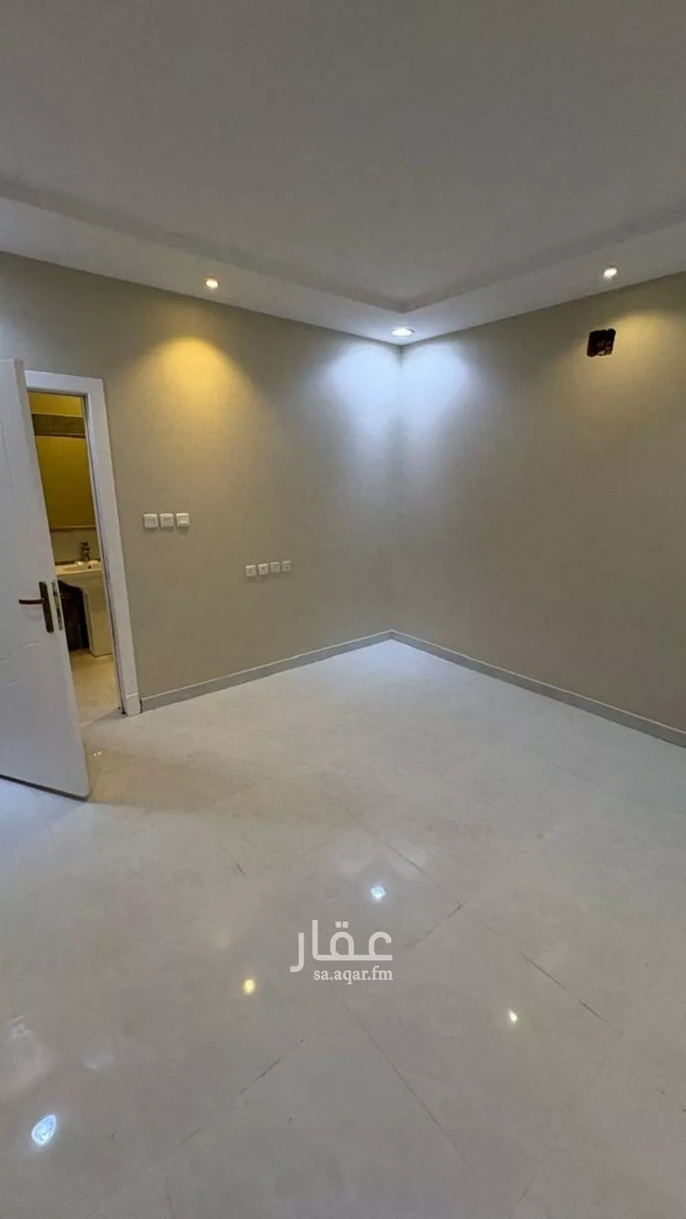 فيلا للإيجار في شارع التبريزي, حي المهدية, مدينة الرياض, منطقة الرياض