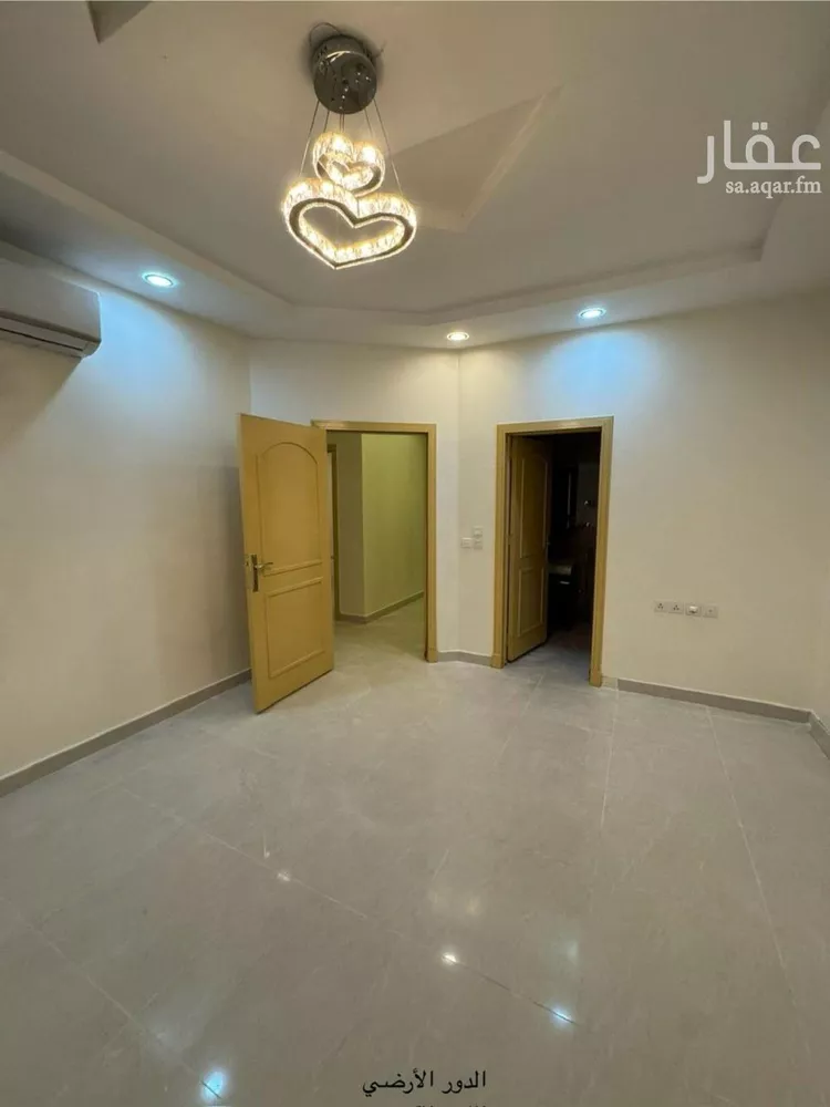 فيلا للبيع في شارع الزخرف, حي الياسمين, مدينة الرياض, منطقة الرياض صورة 5