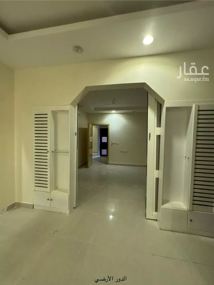 فيلا للبيع في شارع الزخرف, حي الياسمين, مدينة الرياض, منطقة الرياض صورة 2