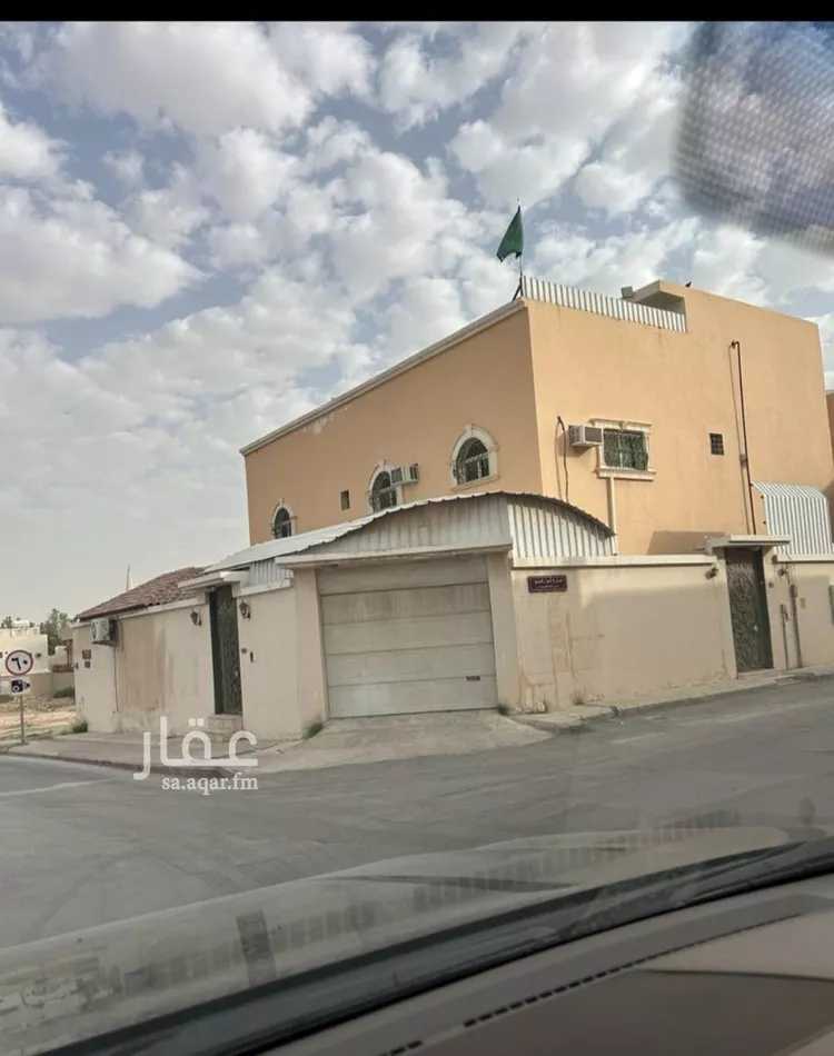 أرض للبيع في شارع شارع الأمير سلطان بن عبدالعزيز, حي الخالدية, مدينة الدرعية, منطقة الرياض