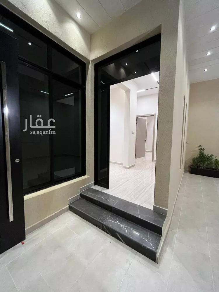 فيلا للبيع في شارع الصفائح, حي الرمال, مدينة الرياض, منطقة الرياض صورة 2