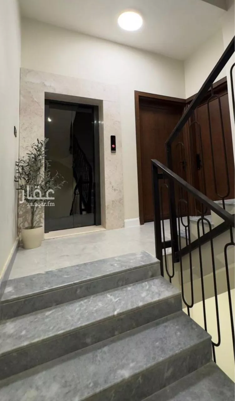 Floor for Rent in Riyadh Al Malqa صورة 3