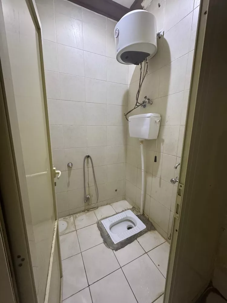 Room for Rent in Riyadh Al Qirawan 2