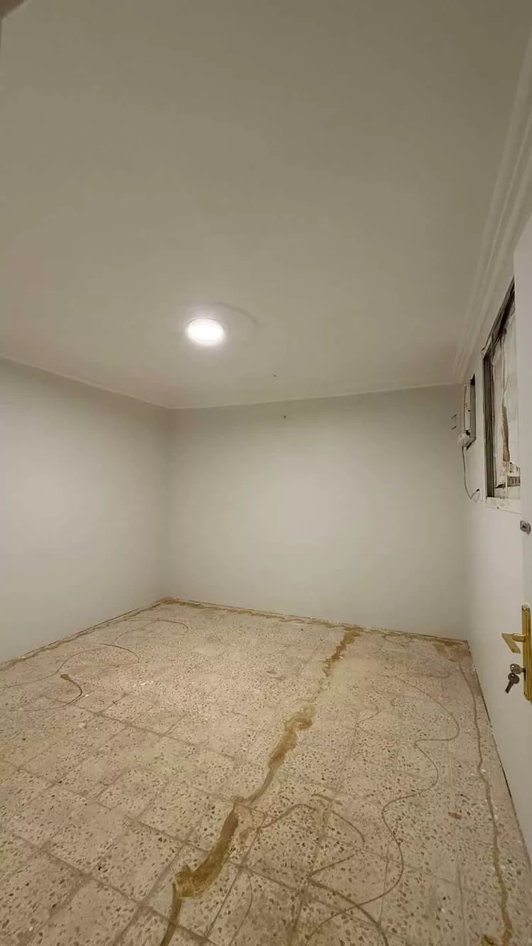 شقة للإيجار في شارع الشيخ صالح بن عبدالعزيز بن عبدالرحمن, حي السويدي الغربي, مدينة الرياض, منطقة الرياض صورة 2