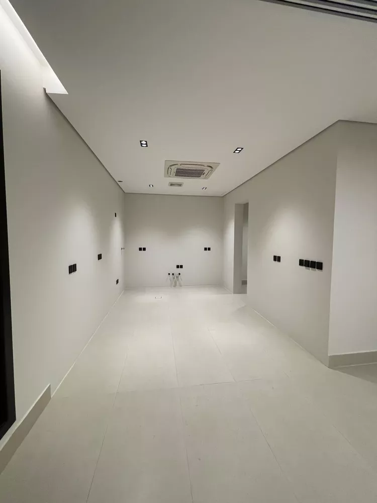 دور للبيع في شارع عمرويه بن يزيد, حي النرجس, مدينة الرياض, منطقة الرياض 7