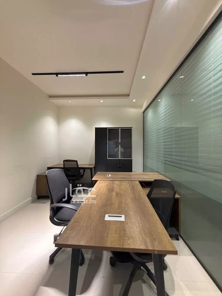 Commercial Office for Rent in Riyadh Al Qirawan صورة 2