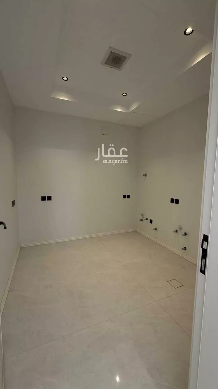 فيلا للإيجار في شارع عبدالله ابن وهب, حي النرجس, مدينة الرياض, منطقة الرياض 11