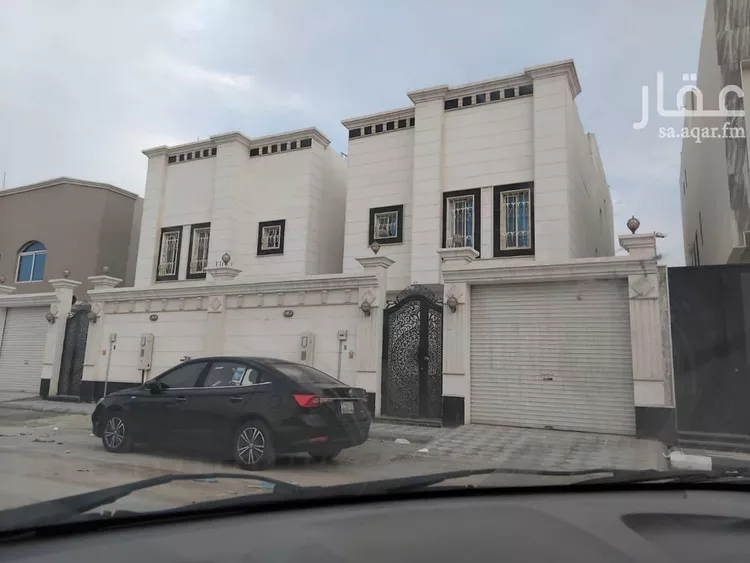 فيلا للبيع في شارع جازان, حي ضاحية الملك فهد, مدينة الدمام, المنطقة الشرقية