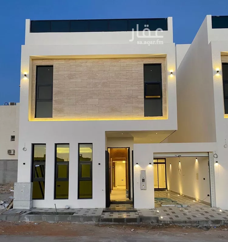 فيلا للبيع في شارع عبدالله النحوي, حي المهدية, مدينة الرياض, منطقة الرياض صورة 3