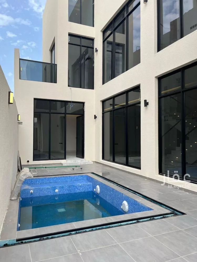 فيلا للبيع في شارع علي بن سلامة اللخمي, حي المهدية, مدينة الرياض, منطقة الرياض صورة 2