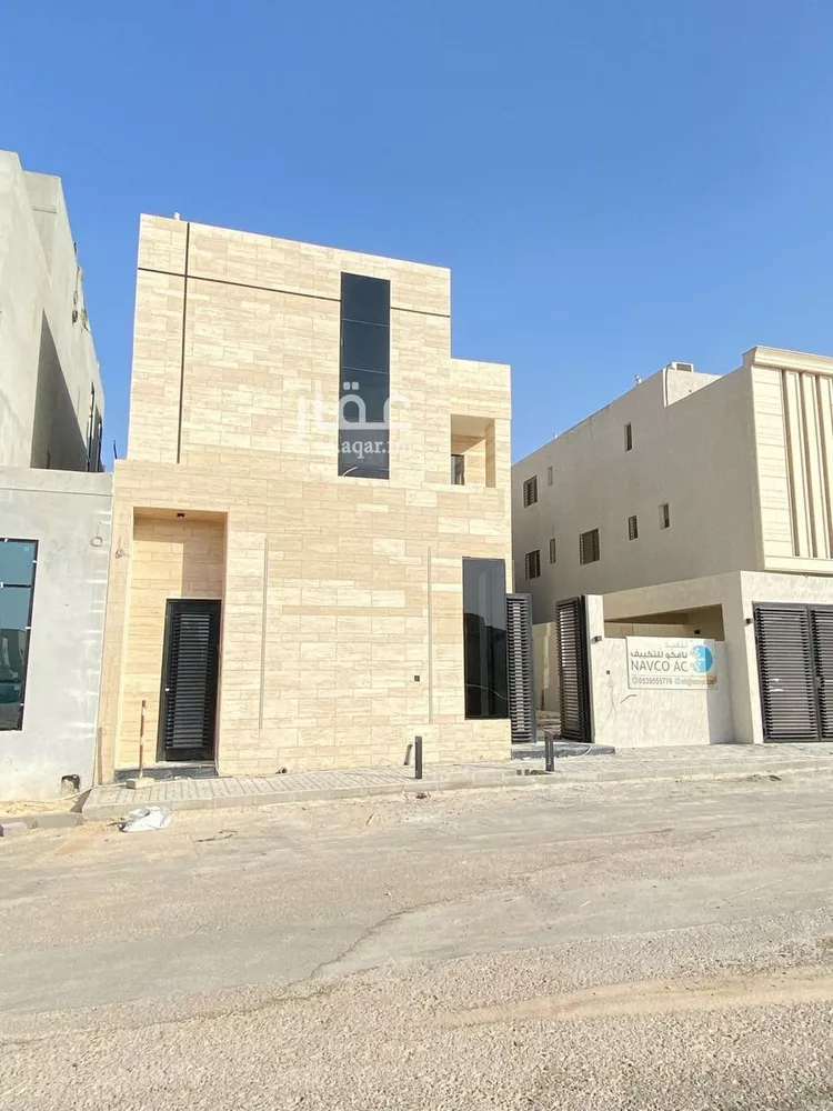 فيلا للبيع في شارع سعيد بن نافع, حي المهدية, مدينة الرياض, منطقة الرياض صورة 2