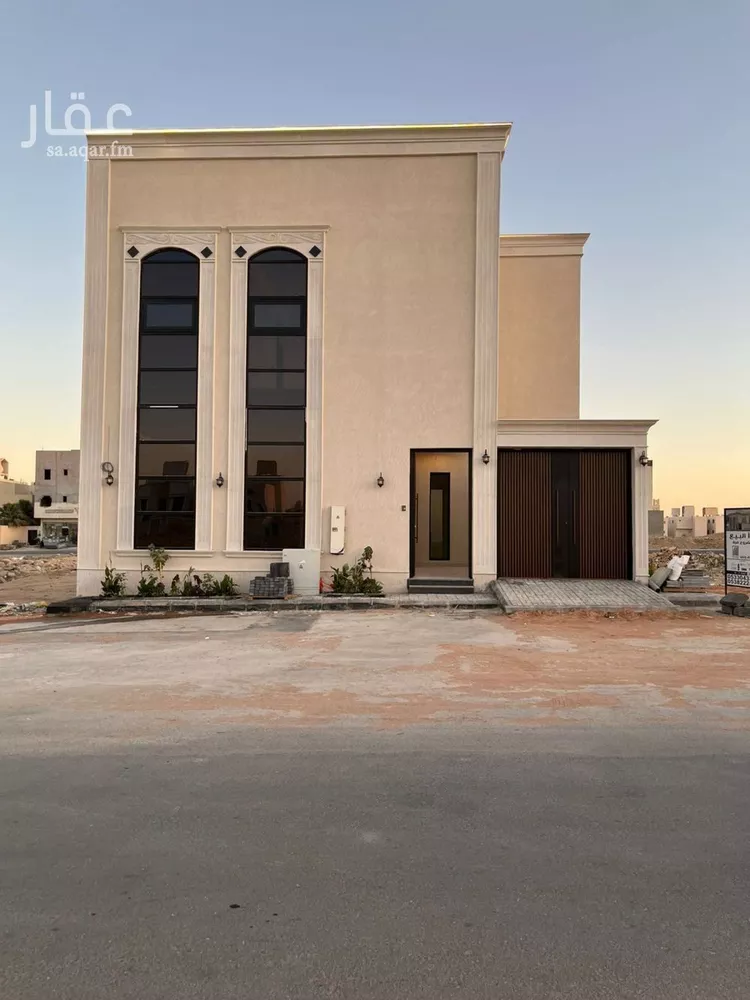 فيلا للبيع في شارع عبداللطيف بن المبارك, حي المهدية, مدينة الرياض, منطقة الرياض صورة 3
