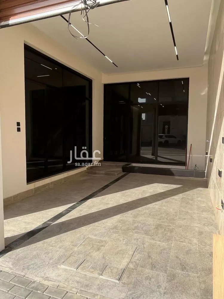 فيلا للبيع في شارع أحمد الزنجاني, حي المهدية, مدينة الرياض, منطقة الرياض صورة 5