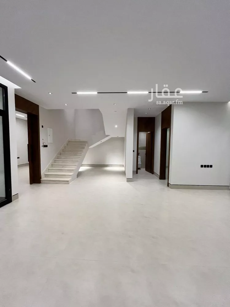 فيلا للبيع في شارع سبط العلاء, حي المهدية, مدينة الرياض, منطقة الرياض صورة 5