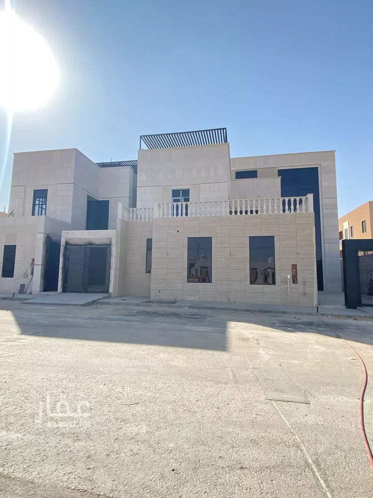 فيلا للبيع في شارع إبراهيم بن عمر الدميري, حي المهدية, مدينة الرياض, منطقة الرياض صورة 2