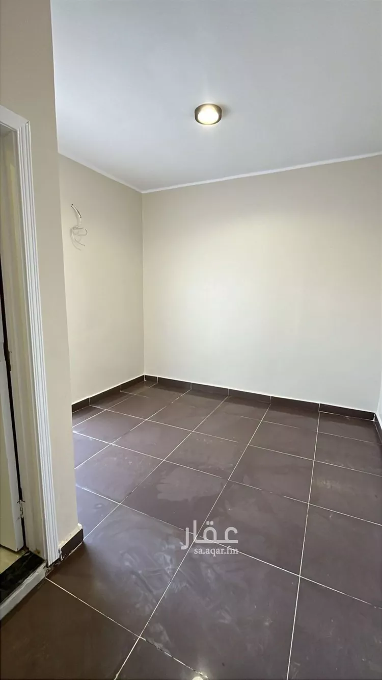شقة للإيجار في شارع علي بن أبي طالب, حي الملز, مدينة الرياض, منطقة الرياض صورة 2