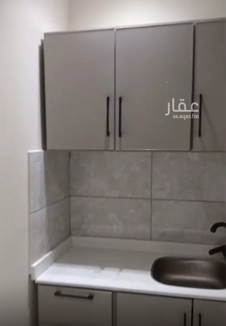 شقة للإيجار في شارع الامير عبدالله بن سعود بن عبدالله صنيتان ال سعود, حي الياسمين, مدينة الرياض, منطقة الرياض صورة 3