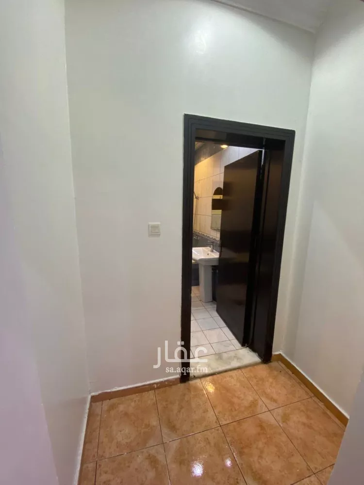 شقة للإيجار في شارع الأمير سعود الكبير بن عبدالعزيز آل سعو, حي الملك فيصل, مدينة الرياض, منطقة الرياض صورة 4