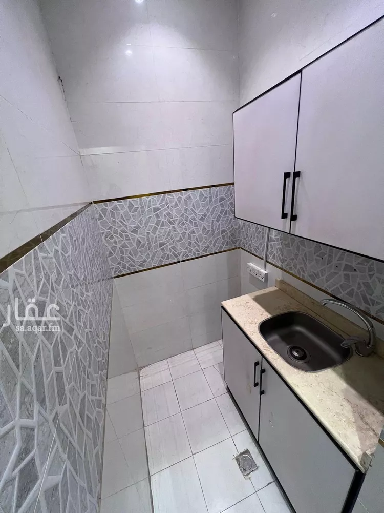 شقة للإيجار في شارع عبدالله بن شهيوين, حي الملقا, مدينة الرياض, منطقة الرياض 7
