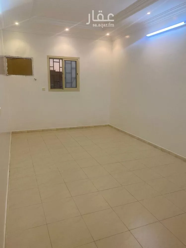 شقة للبيع في شارع عبدالرحمن بن قاسم, حي عكاظ, مدينة الرياض, منطقة الرياض صورة 2