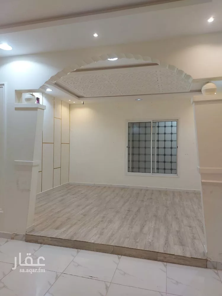 فيلا للبيع في شارع ابن المنذر, حي عكاظ, مدينة الرياض, منطقة الرياض صورة 5