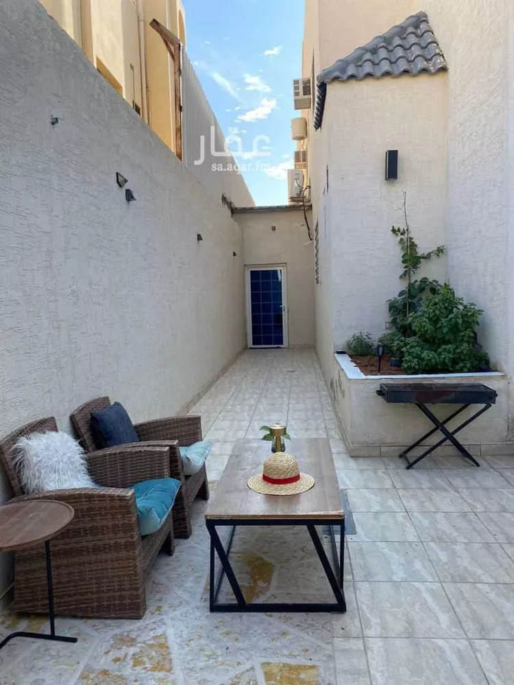 فيلا للبيع في شارع بويرة, حي بدر, مدينة الرياض, منطقة الرياض صورة 3