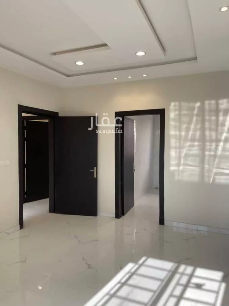 شقة للإيجار في شارع يحيى بن أكثم, حي عكاظ, مدينة الرياض, منطقة الرياض صورة 4