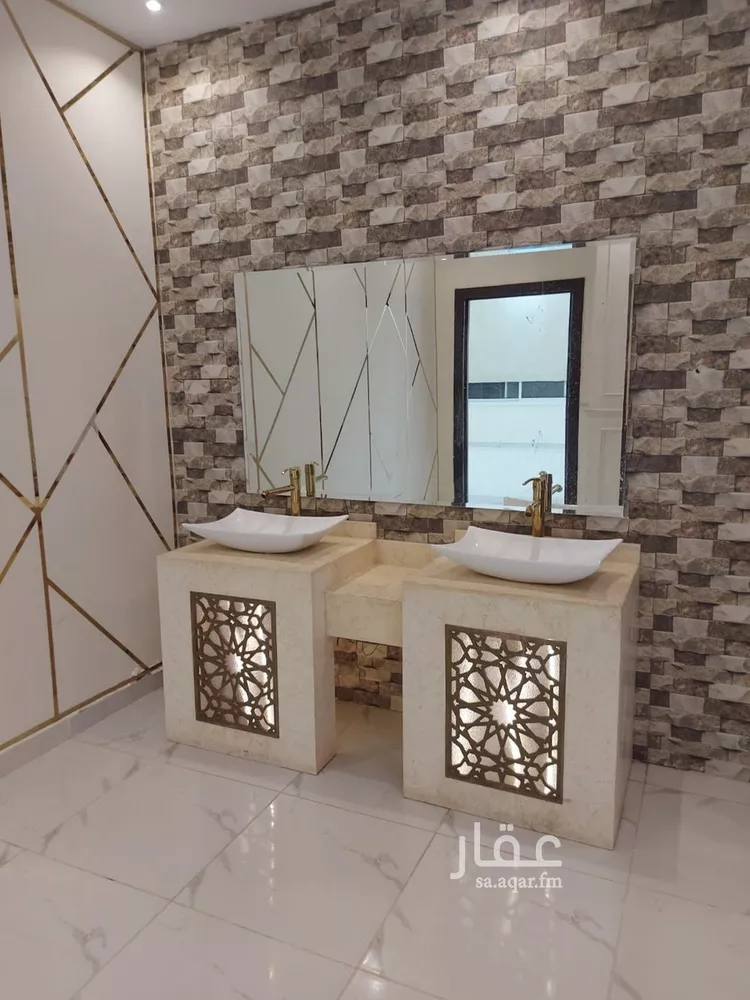 فيلا للبيع في شارع ابن المنذر, حي عكاظ, مدينة الرياض, منطقة الرياض صورة 4