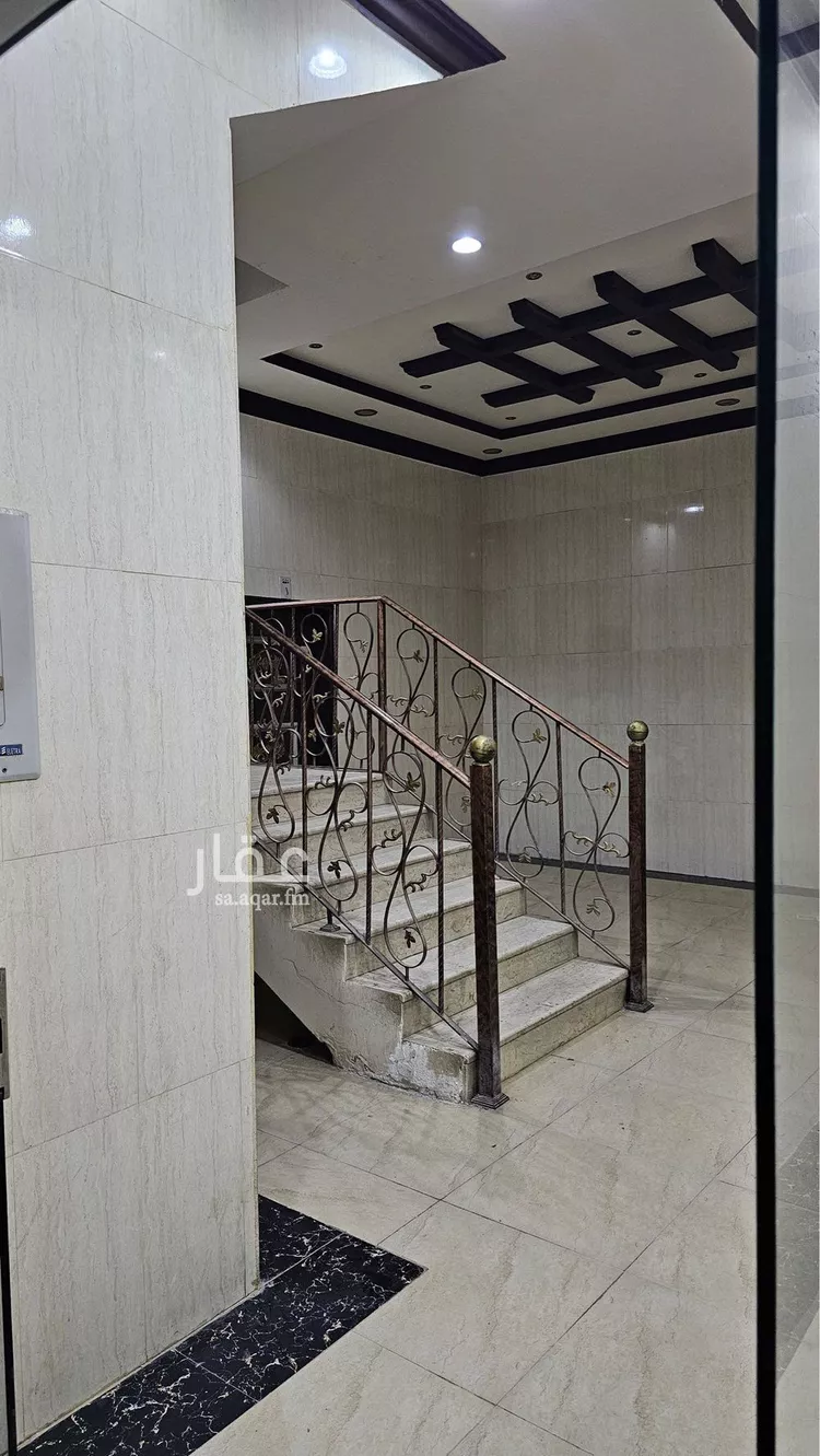 عمارة للإيجار في شارع الفرسان, حي عكاظ, مدينة الرياض, منطقة الرياض صورة 3