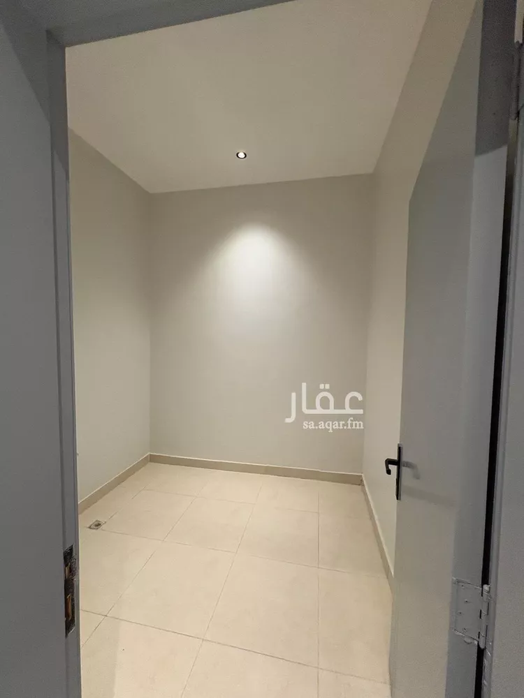 شقة للإيجار في شارع الفرسان, حي عكاظ, مدينة الرياض, منطقة الرياض صورة 5