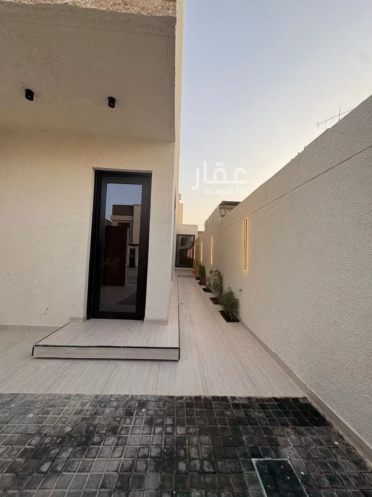 فيلا للبيع في شارع عثمان الايوبي, حي بدر, مدينة الرياض, منطقة الرياض صورة 2