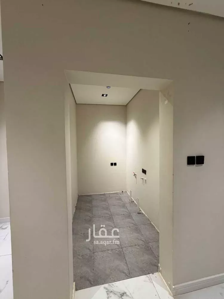 شقة للبيع في شارع الفرسان, حي عكاظ, مدينة الرياض, منطقة الرياض 8