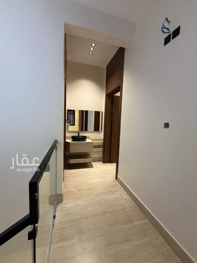 فيلا للبيع في شارع خلف بن معدان, حي بدر, مدينة الرياض, منطقة الرياض صورة 3
