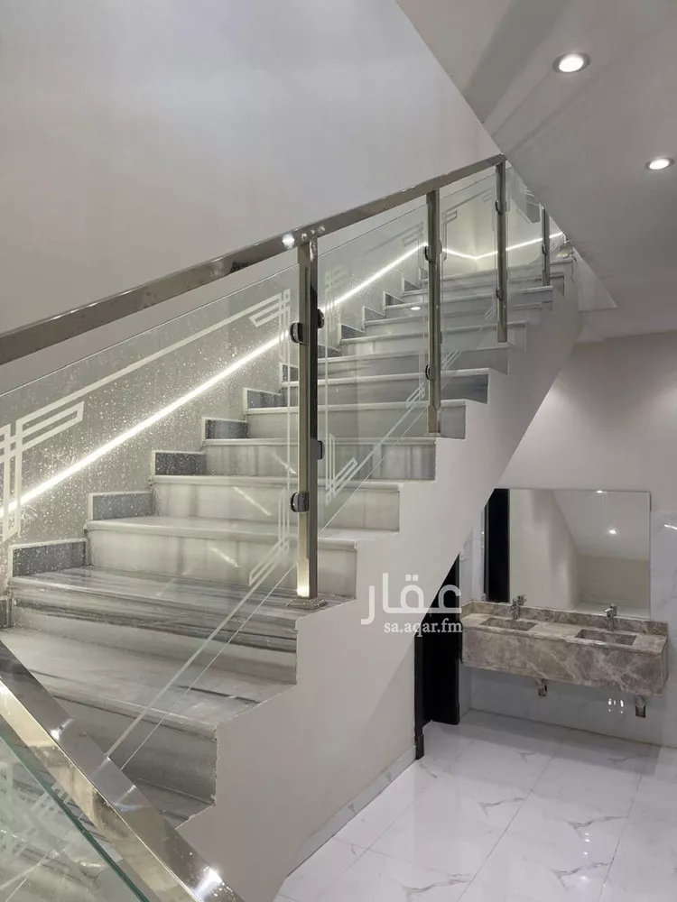 فيلا للإيجار في شارع يحيى بن أكثم, حي عكاظ, مدينة الرياض, منطقة الرياض