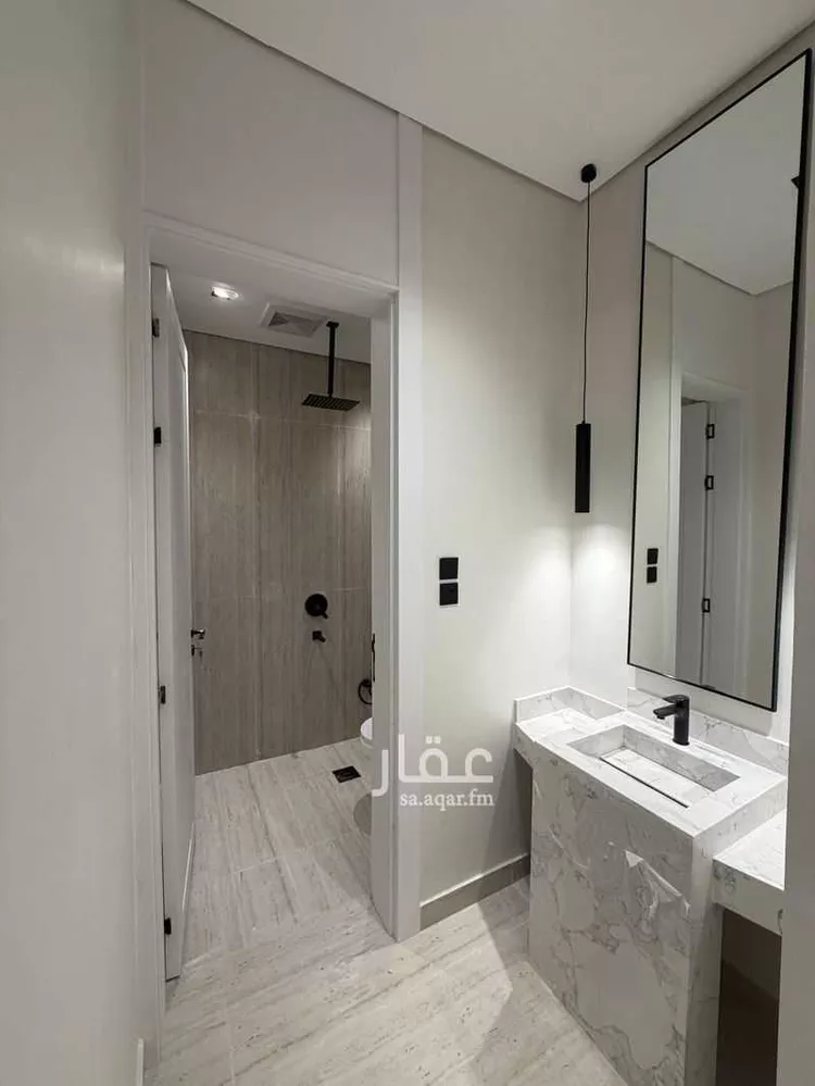 Building for Sale in Riyadh Okaz 8