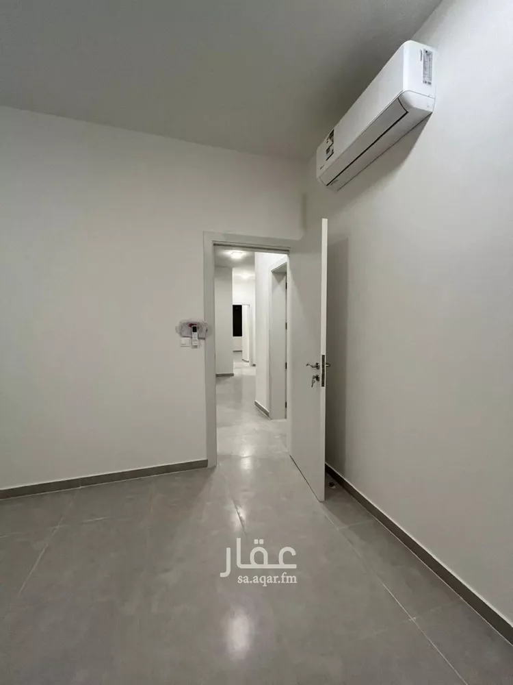 فيلا للإيجار في حي مطار الملك خالد الدولي ، الرياض