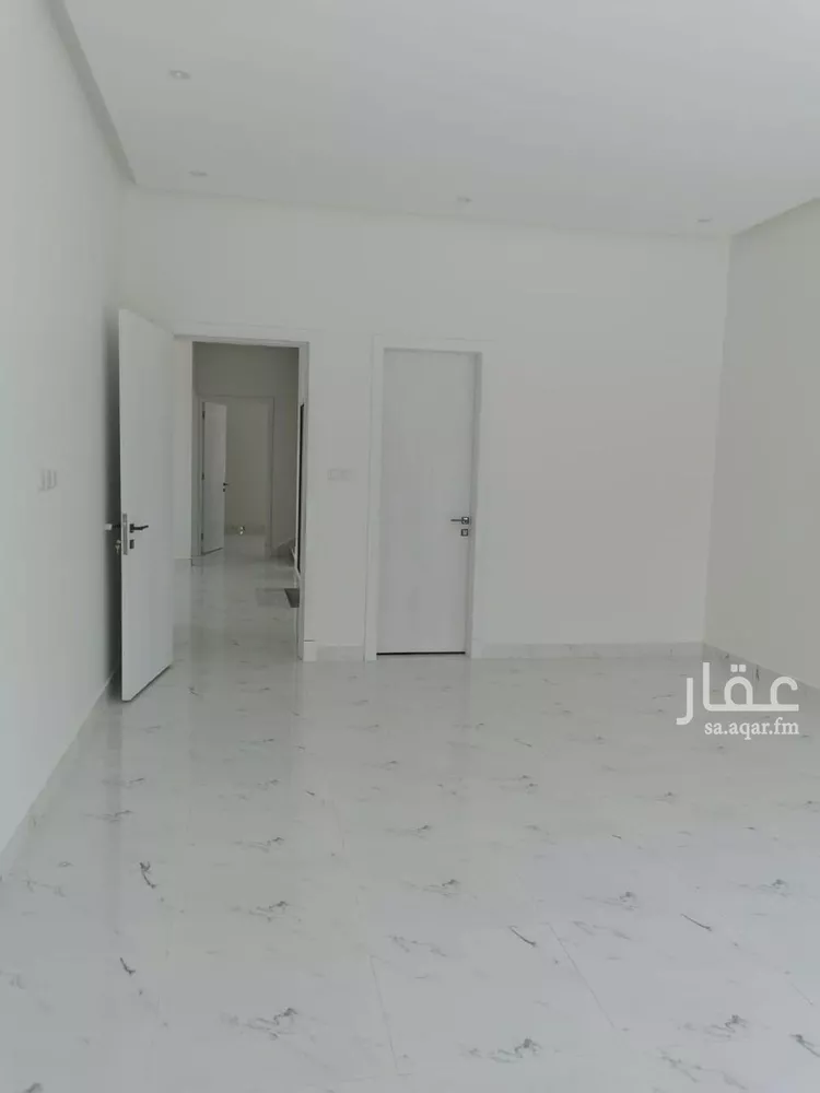 فيلا للبيع في شارع إسماعيل بن أبي اليسر, حي العارض, مدينة الرياض, منطقة الرياض صورة 2