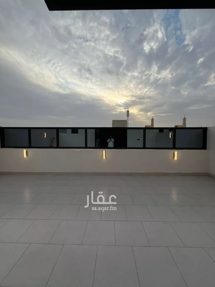فيلا للبيع في شارع محمد بن هبه الله, حي المهدية, مدينة الرياض, منطقة الرياض صورة 4