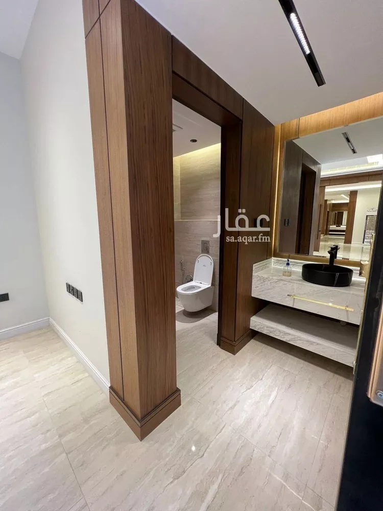 فيلا للبيع في شارع رقم 240, حي النرجس, مدينة الرياض, منطقة الرياض 11