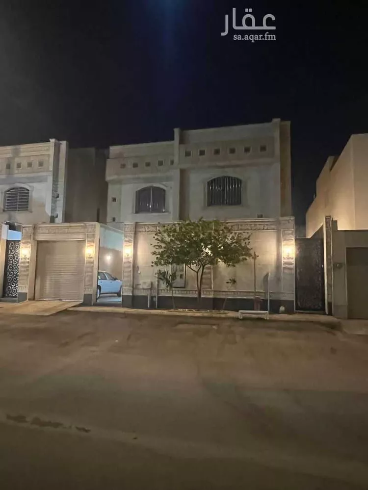 فيلا للبيع في شارع مجد الدين بن الأثير, حي عكاظ, مدينة الرياض, منطقة الرياض صورة 2