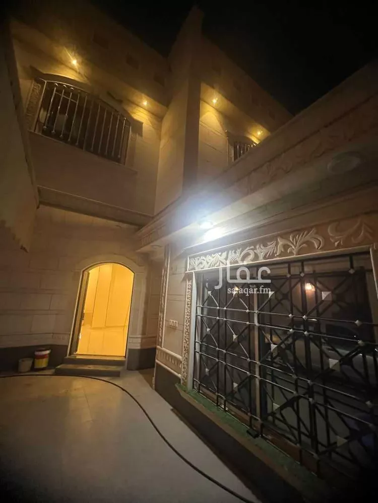 فيلا للبيع في شارع مجد الدين بن الأثير, حي عكاظ, مدينة الرياض, منطقة الرياض صورة 5