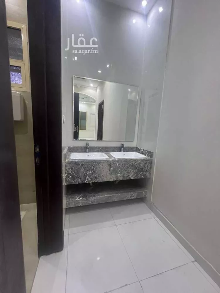 فيلا للإيجار في شارع عثمان الداغستاني, حي ديراب, مدينة الرياض, منطقة الرياض صورة 5