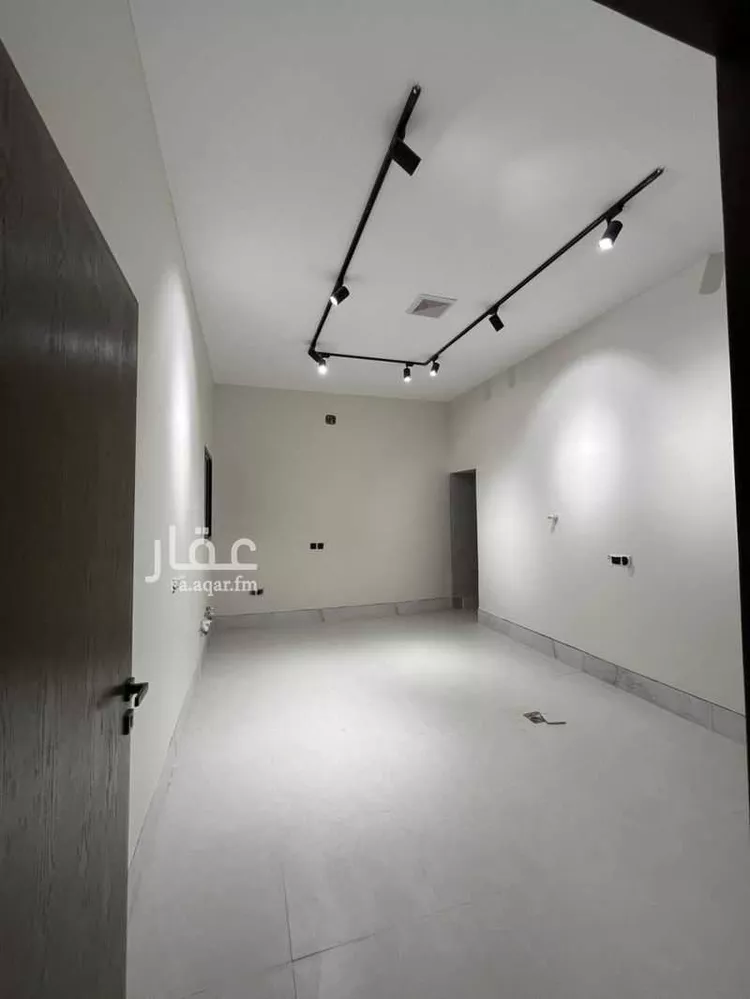 Floor for Sale in Riyadh Al Janadriyah صورة 2