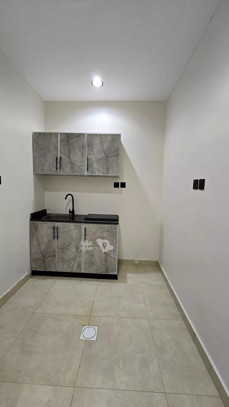 شقة للإيجار في شارع عبدالرحمن بن عزاز, حي الشهداء, مدينة الرياض, منطقة الرياض 11
