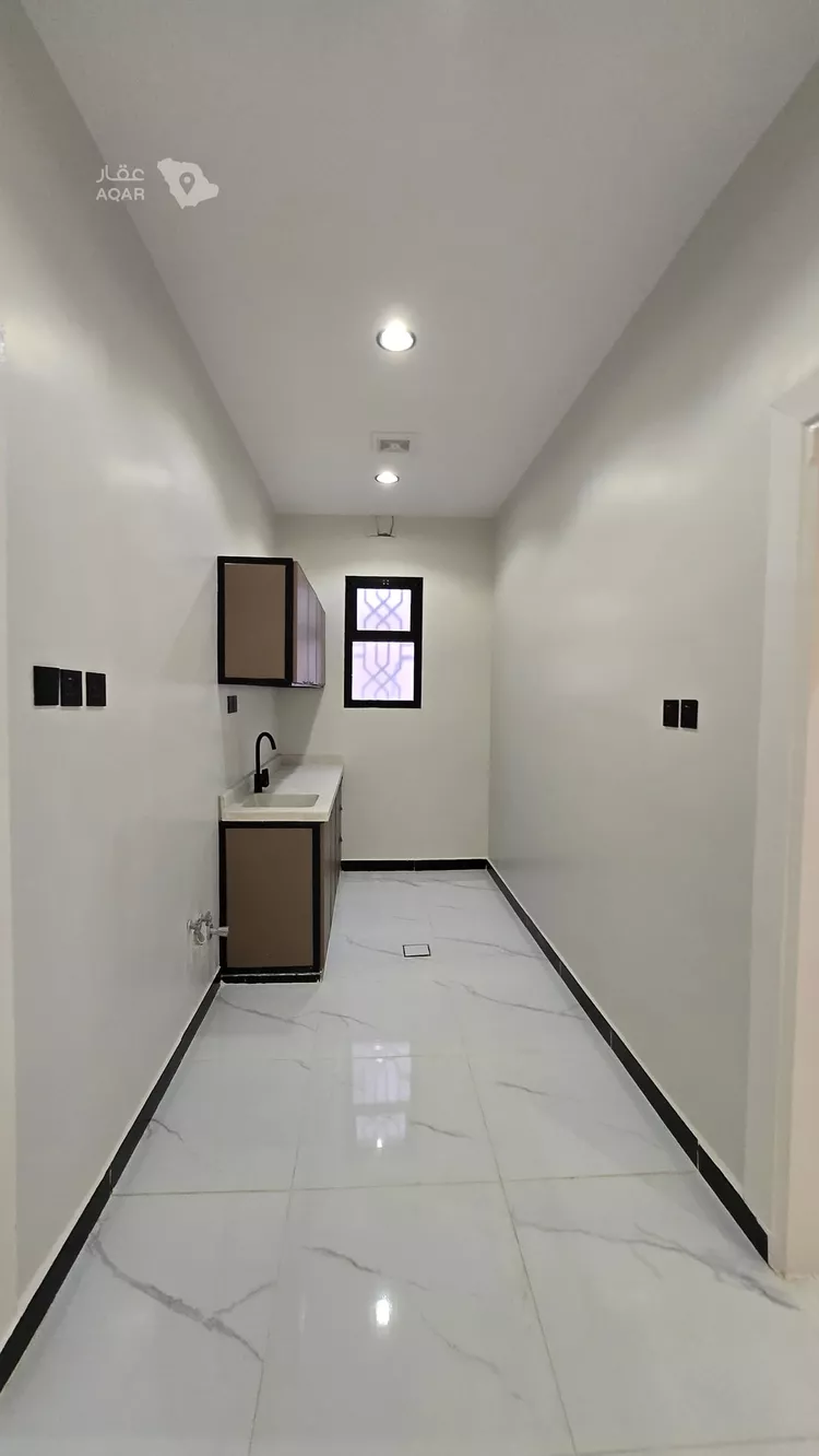 شقة للإيجار في شارع ابي الحسن بن الاثير, حي الشهداء, مدينة الرياض, منطقة الرياض 4