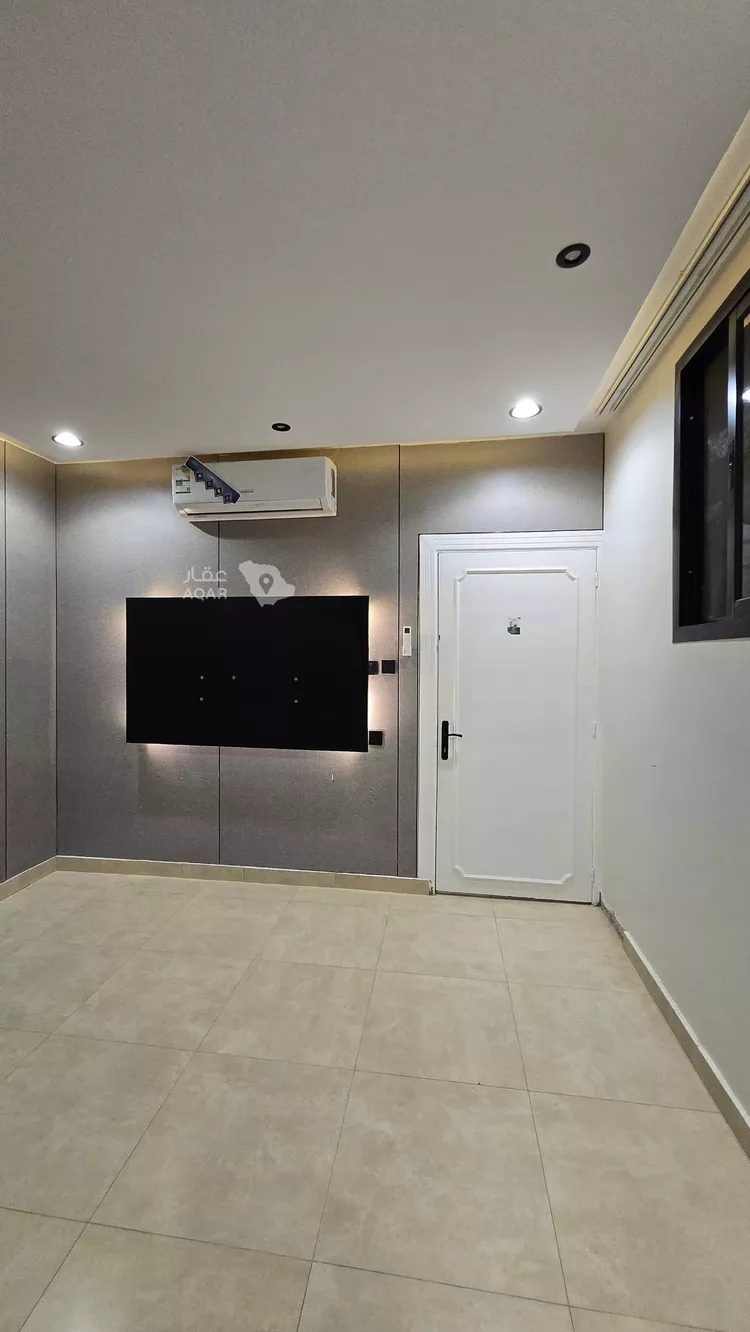 شقة للإيجار في شارع عبدالرحمن بن عزاز, حي الشهداء, مدينة الرياض, منطقة الرياض 3