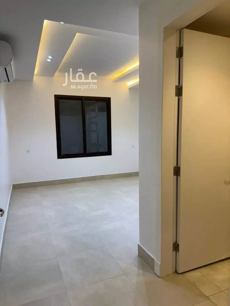 فيلا للبيع في شارع محمد بن عبدالغفار, حي العارض, مدينة الرياض, منطقة الرياض صورة 3