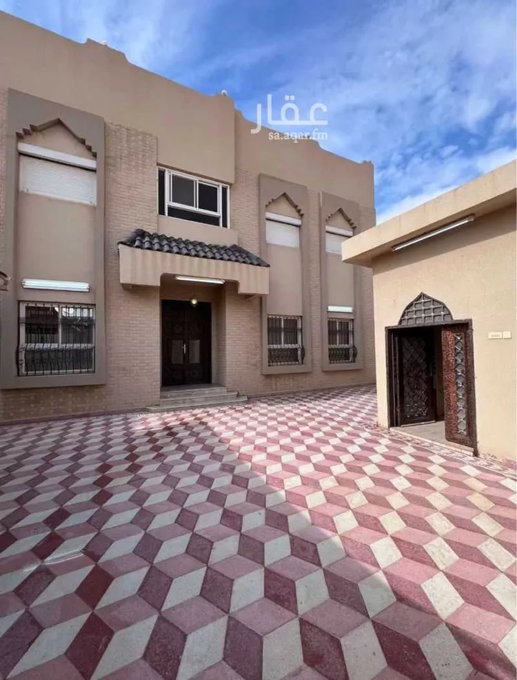 فيلا للبيع في شارع 2690468, حي الروضة, مدينة الرس, منطقة القصيم