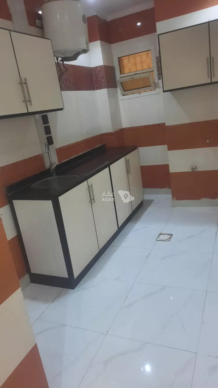 شقة للإيجار في شارع ابي يحيي الرازي, حي الملك فهد, مدينة الرياض, منطقة الرياض