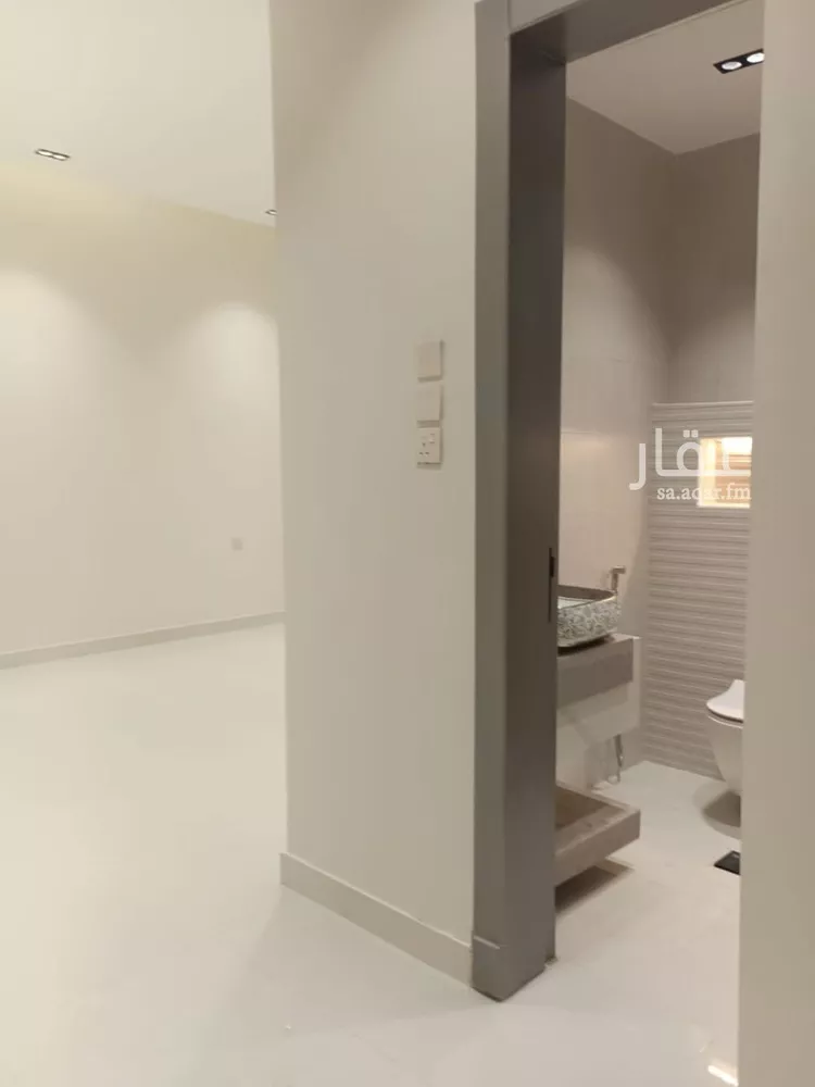 شقة للبيع في شارع المعارض 17, حي المعارض, مدينة خميس مشيط, منطقة عسير صورة 2